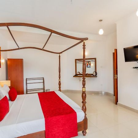Kandy City Oasis Hotel Buitenkant foto