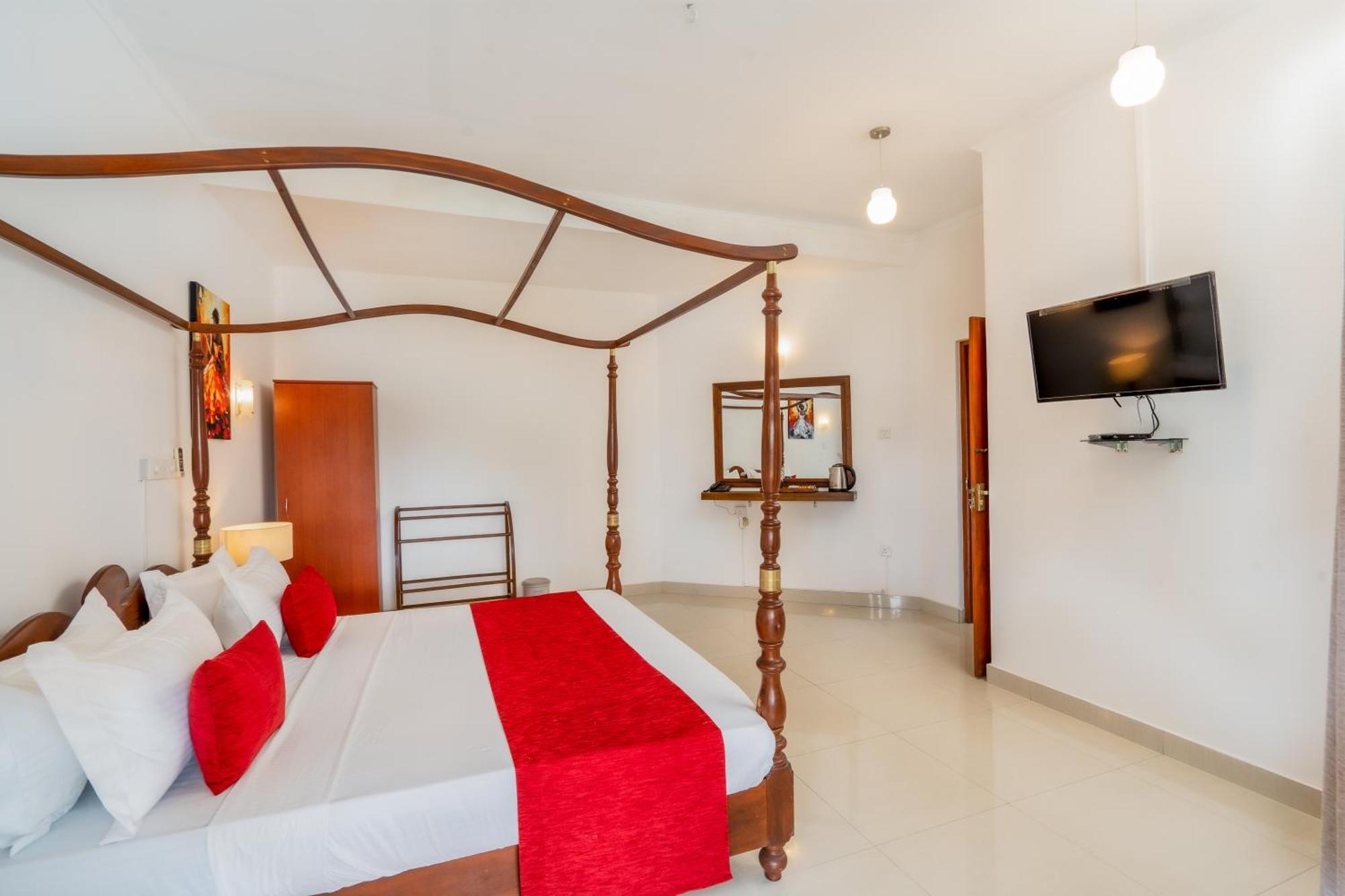 Kandy City Oasis Hotel Buitenkant foto